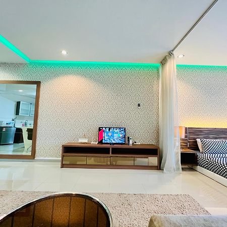 Regalia Suites & Residence By Enjoy Your Stay Kuala Lumpur Exterior foto