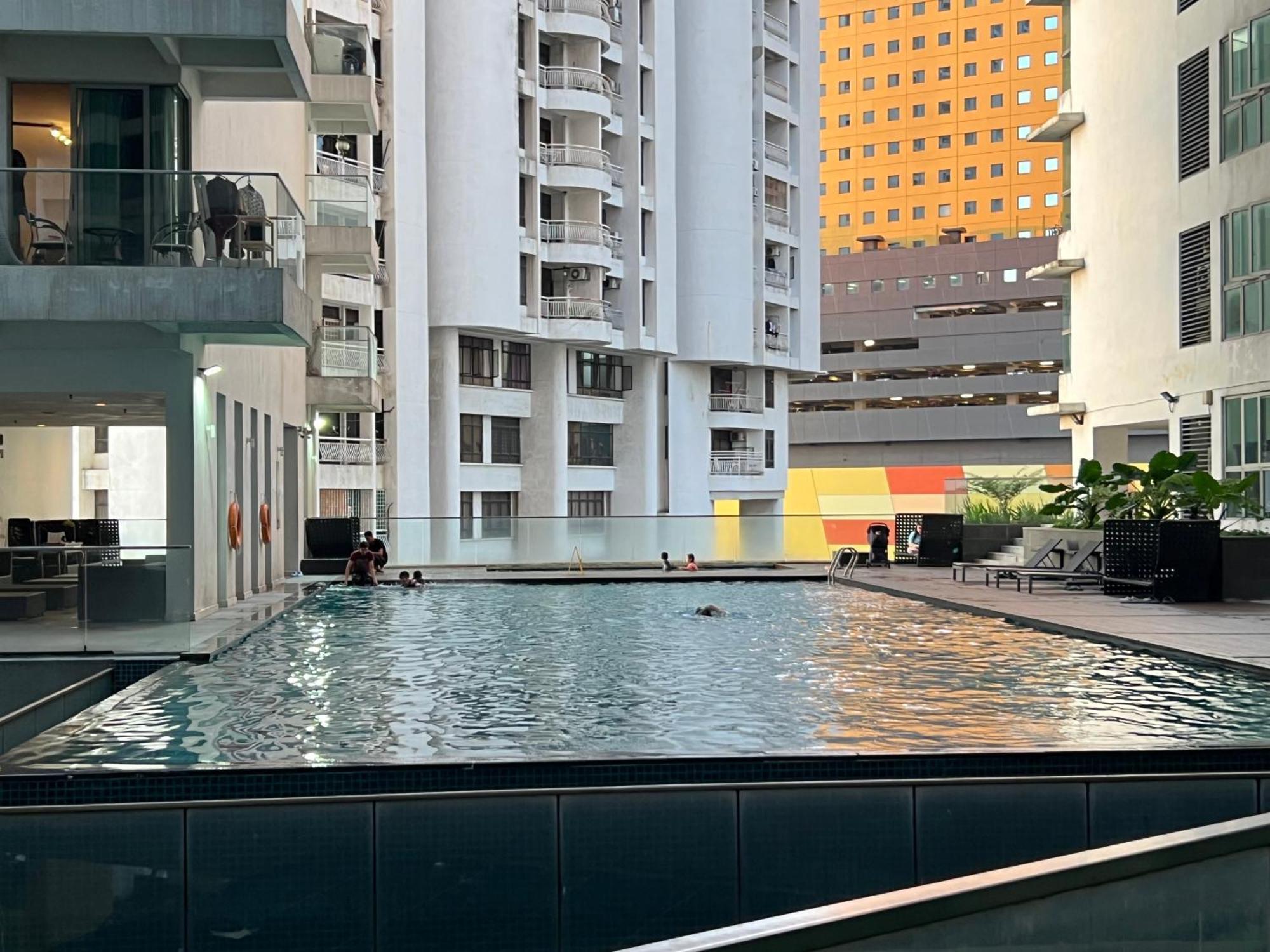 Regalia Suites & Residence By Enjoy Your Stay Kuala Lumpur Exterior foto